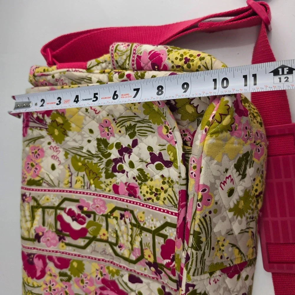 Vera Bradley Make Me Blush Quilted Laptop Messenger Bag Retired 2010 Floral